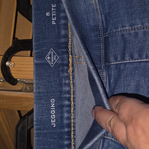 St. John's Bay Classic Blue Women's Jeggings Size 8 Petite - Picture 2 of 3
